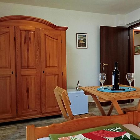 Apartments And Rooms Bova Baška Εξωτερικό φωτογραφία