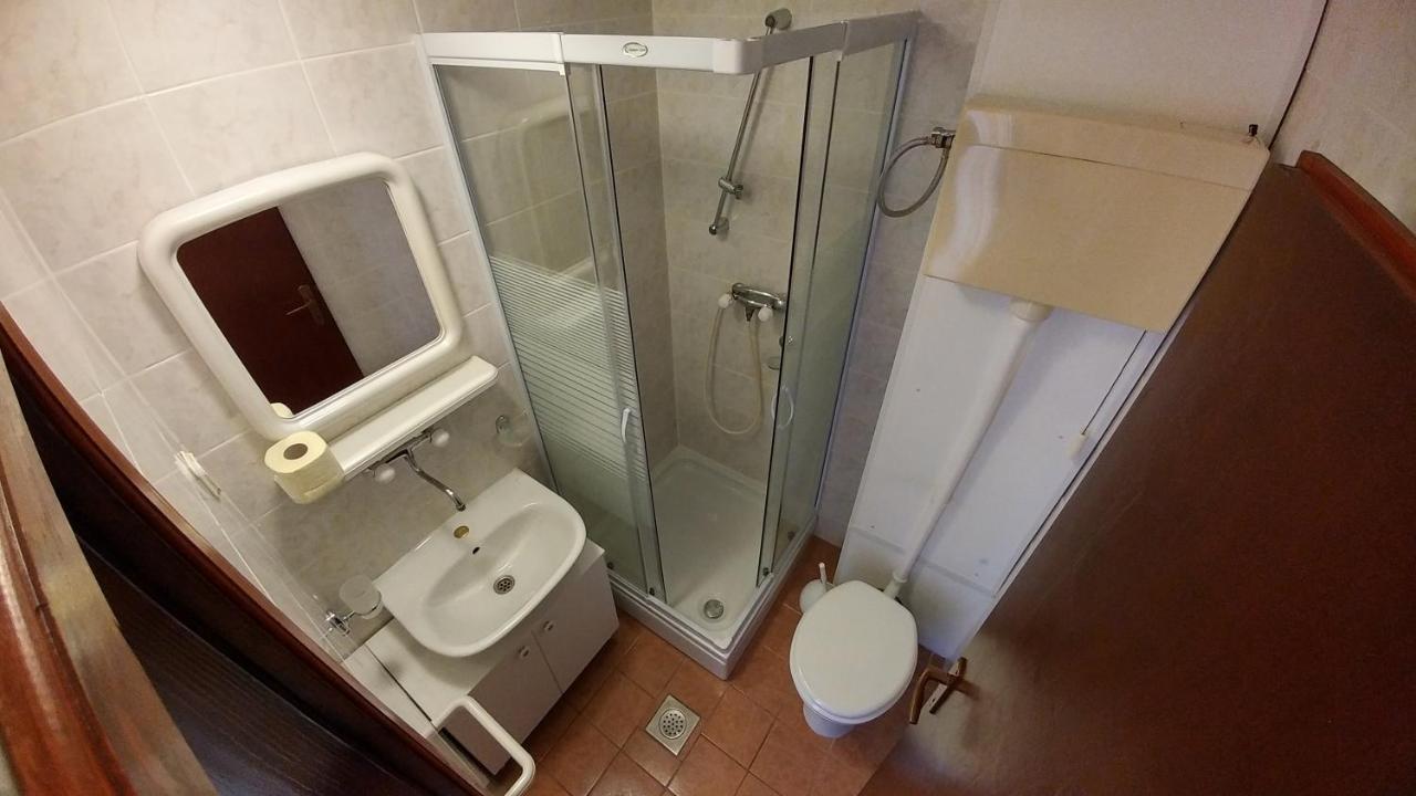 Apartments And Rooms Bova Baška Εξωτερικό φωτογραφία