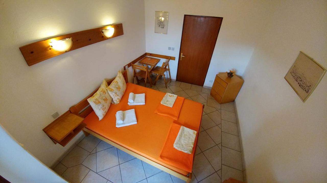 Apartments And Rooms Bova Baška Εξωτερικό φωτογραφία