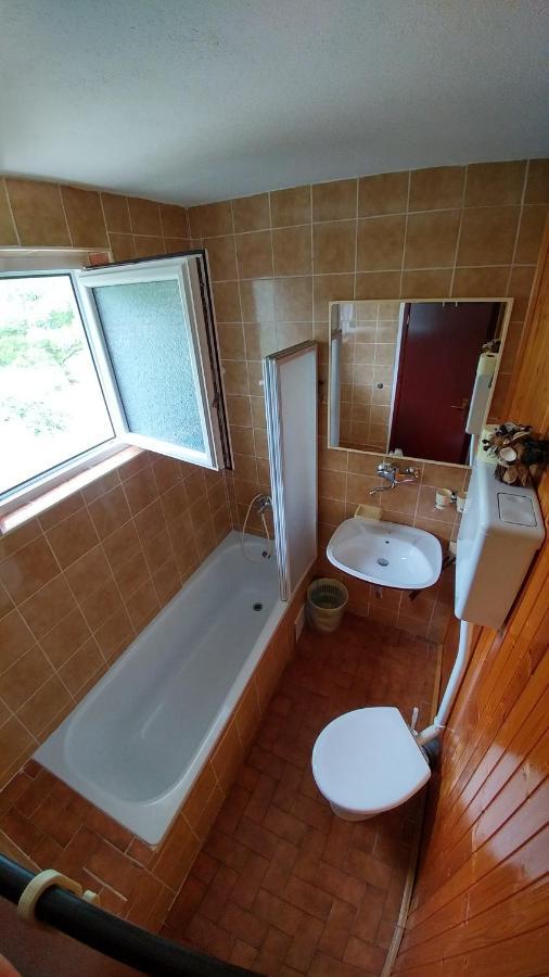 Apartments And Rooms Bova Baška Εξωτερικό φωτογραφία