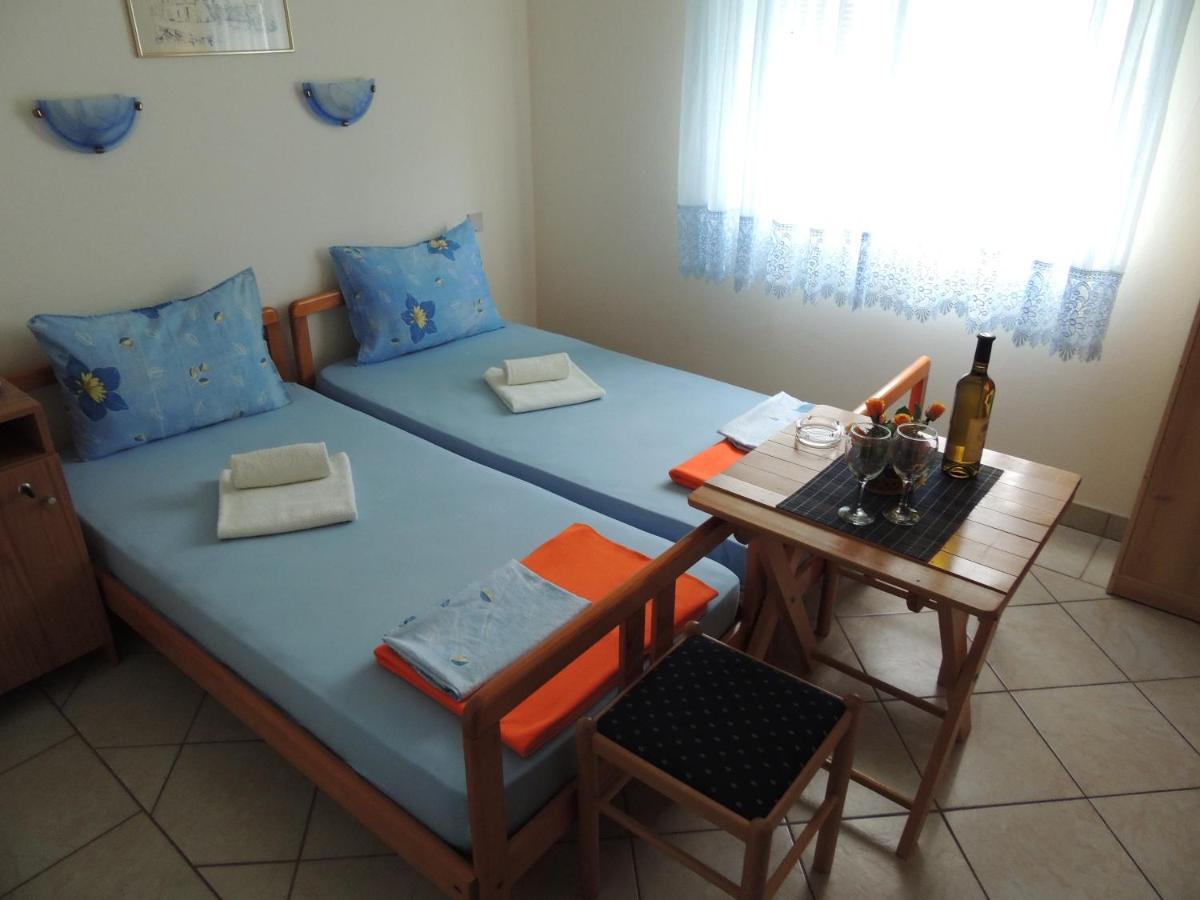 Apartments And Rooms Bova Baška Εξωτερικό φωτογραφία
