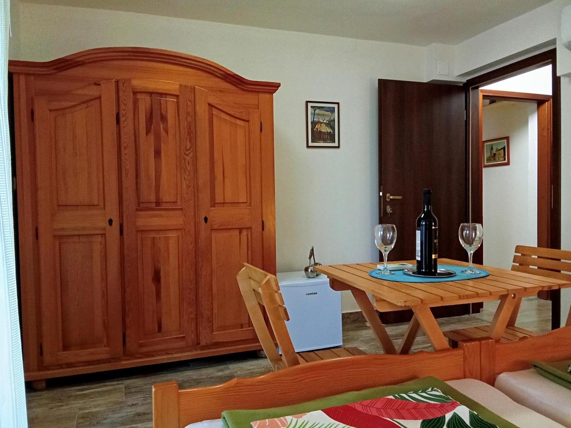 Apartments And Rooms Bova Baška Εξωτερικό φωτογραφία