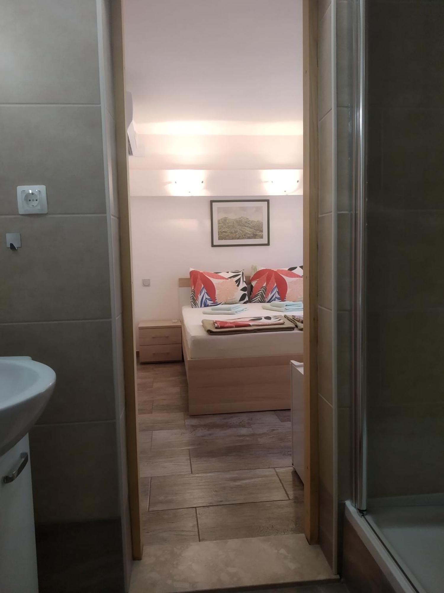 Apartments And Rooms Bova Baška Εξωτερικό φωτογραφία